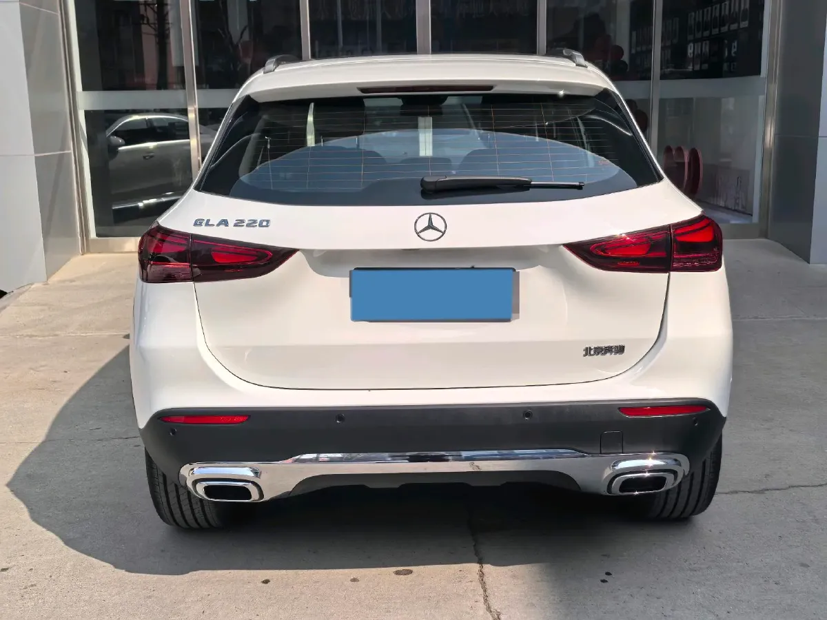 2024 Mercedes-Benz GLA Class 2.0T 190HP L4 8DCT,autocango,china used car exporter,china ev exporter,chinese used car exporter,chinese used ev exporter