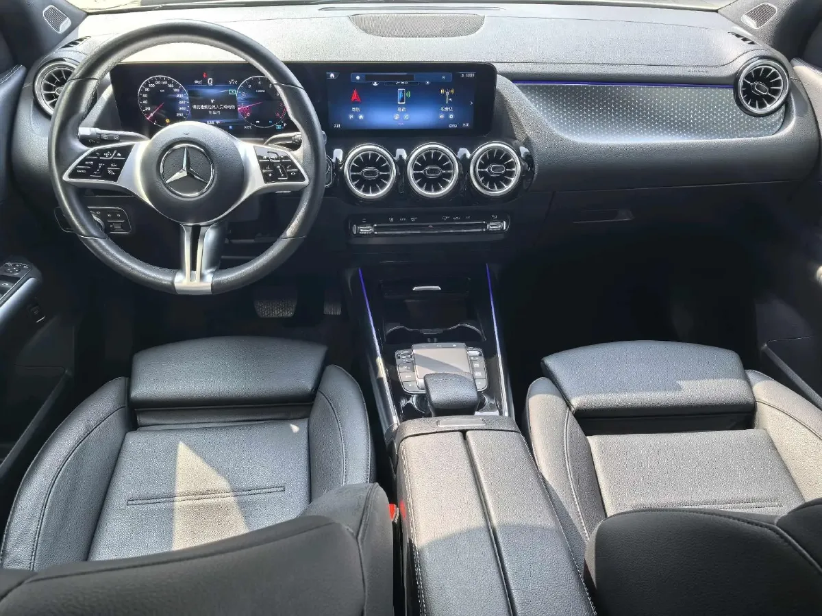 2024 Mercedes-Benz GLA Class 2.0T 190HP L4 8DCT,autocango,china used car exporter,china ev exporter,chinese used car exporter,chinese used ev exporter