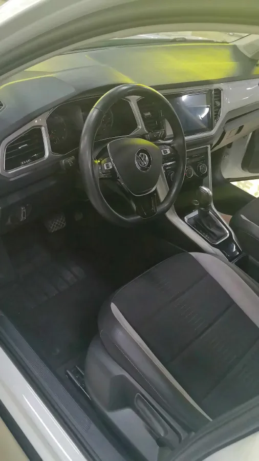 2019 Volkswagen T-Roc 1.4T 131HP L4 7DCT,autocango,china used car exporter,china ev exporter,chinese used car exporter,chinese used ev exporter