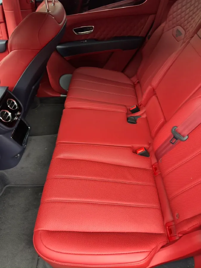 2021 Bentley Bentayga 3.0T 340HP V6 8AT PHEV 17.3KWH,autocango,china used car exporter,china ev exporter,chinese used car exporter,chinese used ev exporter