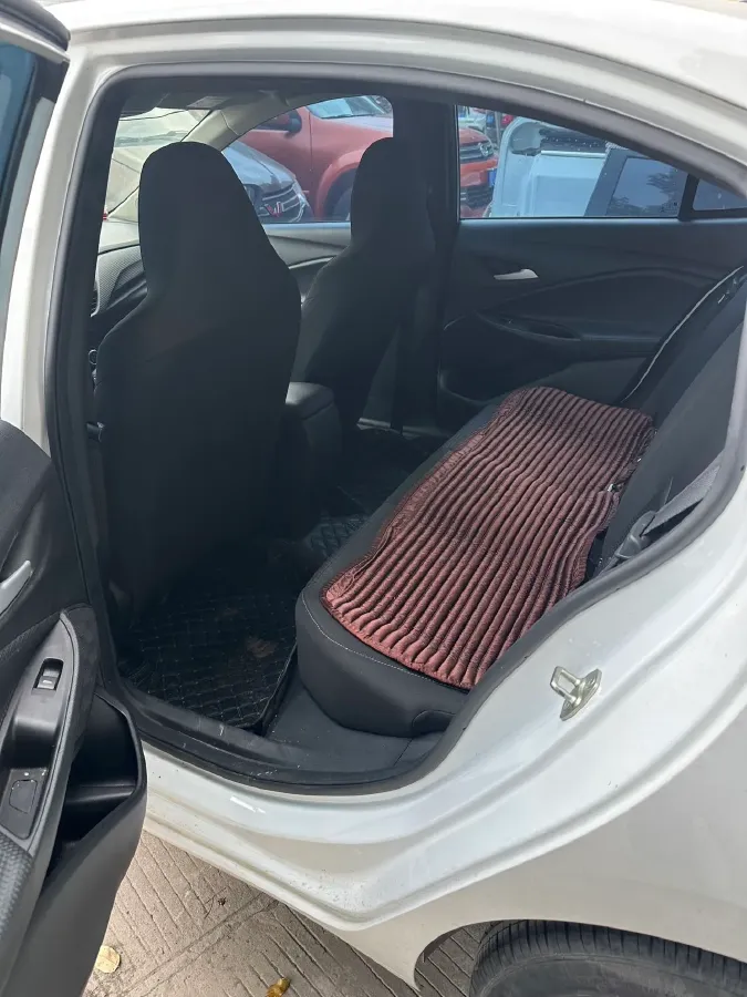 2021 Chevrolet Cavalier 1.0T 125HP L3 6AT,autocango,china used car exporter,china ev exporter,chinese used car exporter,chinese used ev exporter