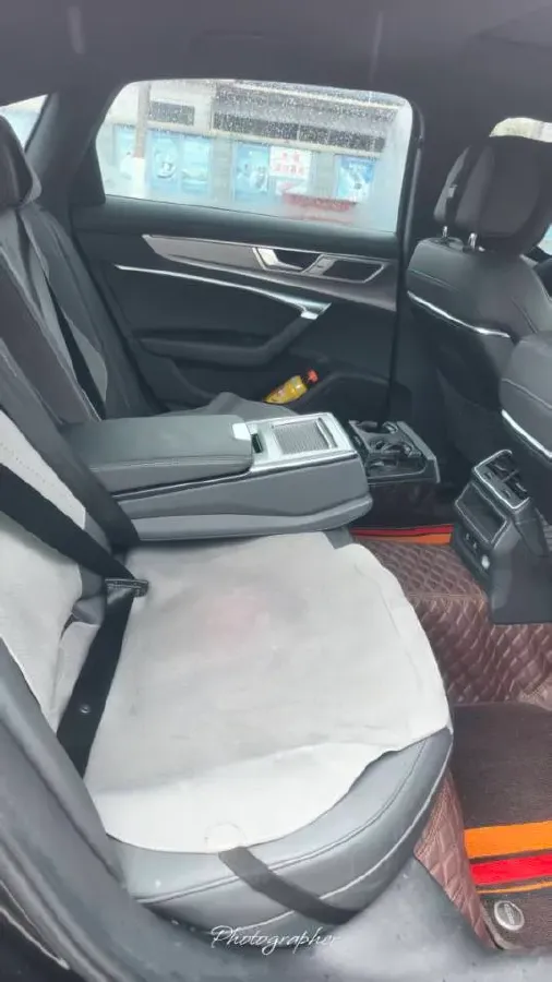 2022 Audi A6L 2.0T 190HP L4 7DCT,autocango,china used car exporter,china ev exporter,chinese used car exporter,chinese used ev exporter