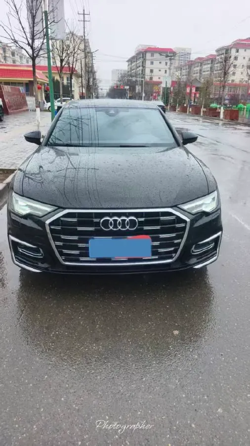 2022 Audi A6L 2.0T 190HP L4 7DCT,autocango,china used car exporter,china ev exporter,chinese used car exporter,chinese used ev exporter