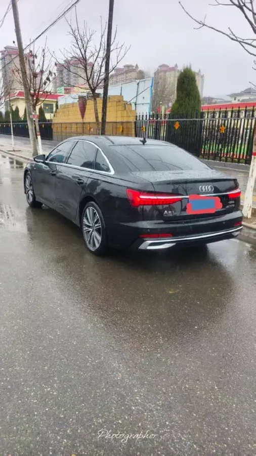 2022 Audi A6L 2.0T 190HP L4 7DCT,autocango,china used car exporter,china ev exporter,chinese used car exporter,chinese used ev exporter