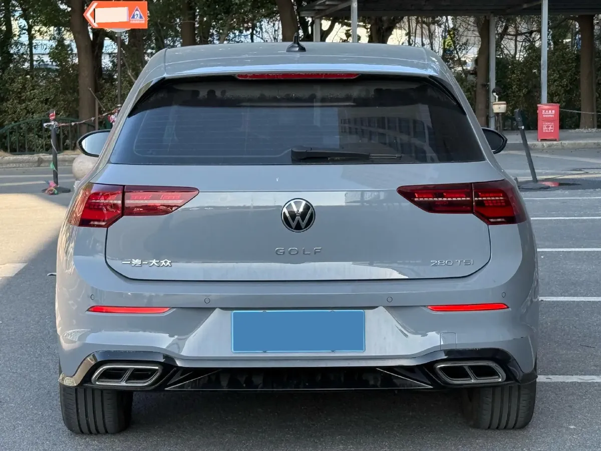 2023 Volkswagen Golf 1.4T 150HP L4 7DCT,autocango,china used car exporter,china ev exporter,chinese used car exporter,chinese used ev exporter