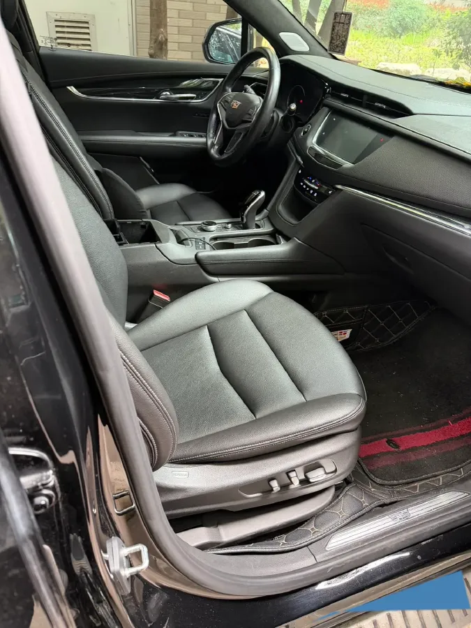 2021 Cadillac XT5 2.0T 237HP L4 9AT,autocango,china used car exporter,china ev exporter,chinese used car exporter,chinese used ev exporter