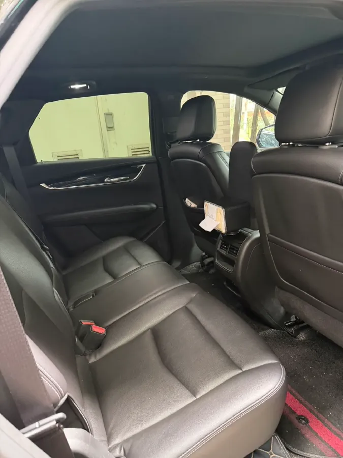 2021 Cadillac XT5 2.0T 237HP L4 9AT,autocango,china used car exporter,china ev exporter,chinese used car exporter,chinese used ev exporter