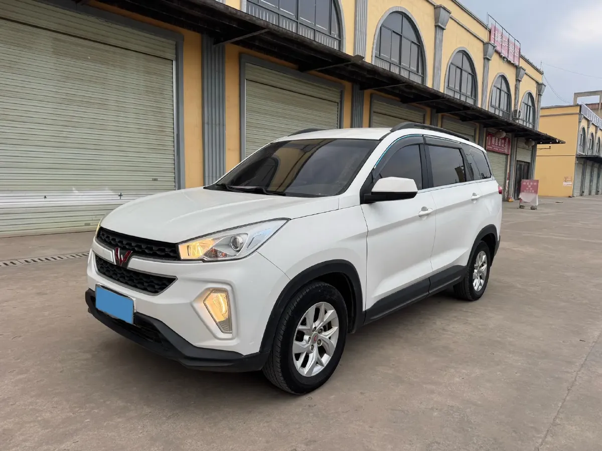 2018 WuLing HongGuang S3 1.5L 112HP L4 6MT,autocango,china used car exporter,china ev exporter,chinese used car exporter,chinese used ev exporter