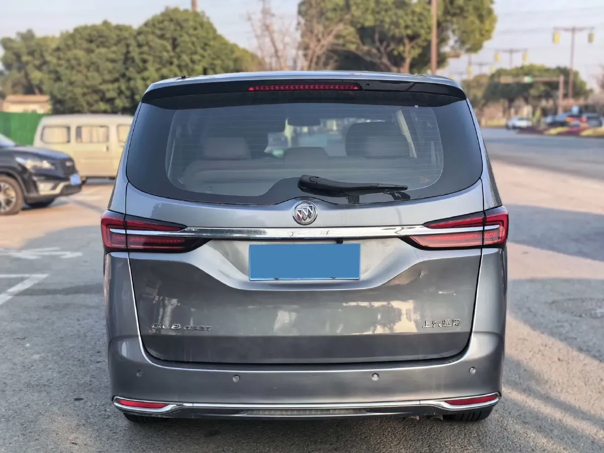2021 Buick GL8 2.0T 237HP L4 9AT,autocango,china used car exporter,china ev exporter,chinese used car exporter,chinese used ev exporter