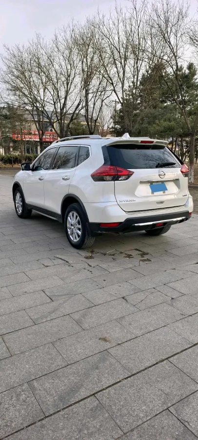 2021 Nissan X-Trail 2.0L 151HP L4 CVT,autocango,china used car exporter,china ev exporter,chinese used car exporter,chinese used ev exporter