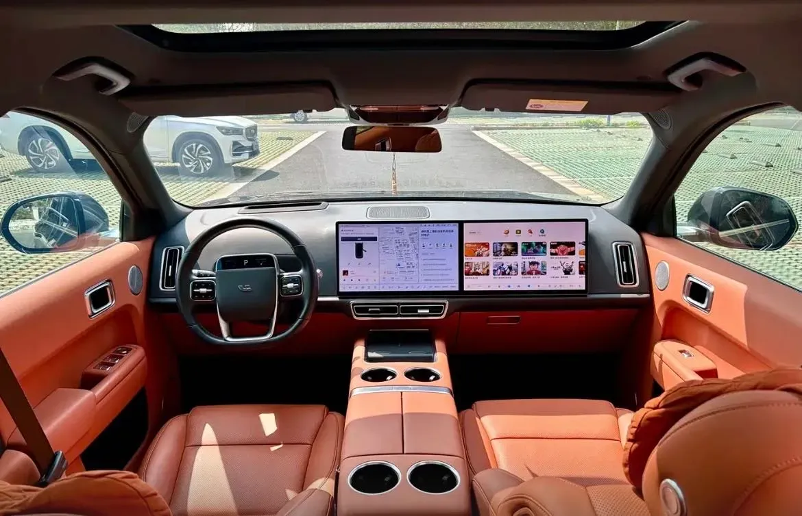 2023 Li L8 Range Extended 154HP REEV 40.9KWH,autocango,china used car exporter,china ev exporter,chinese used car exporter,chinese used ev exporter