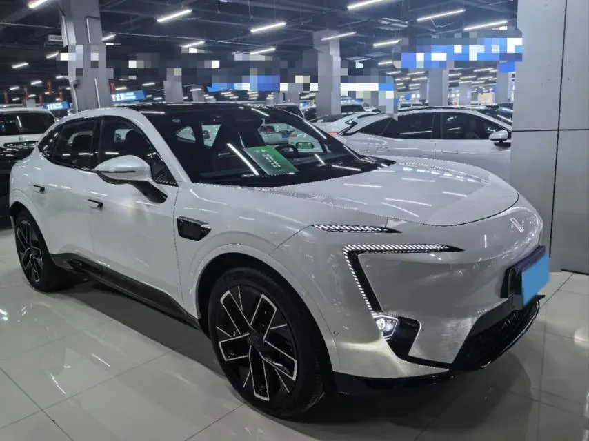 2025 Avatr 11 1.5T 156HP L4 REEV,autocango,china used car exporter,china ev exporter,chinese used car exporter,chinese used ev exporter
