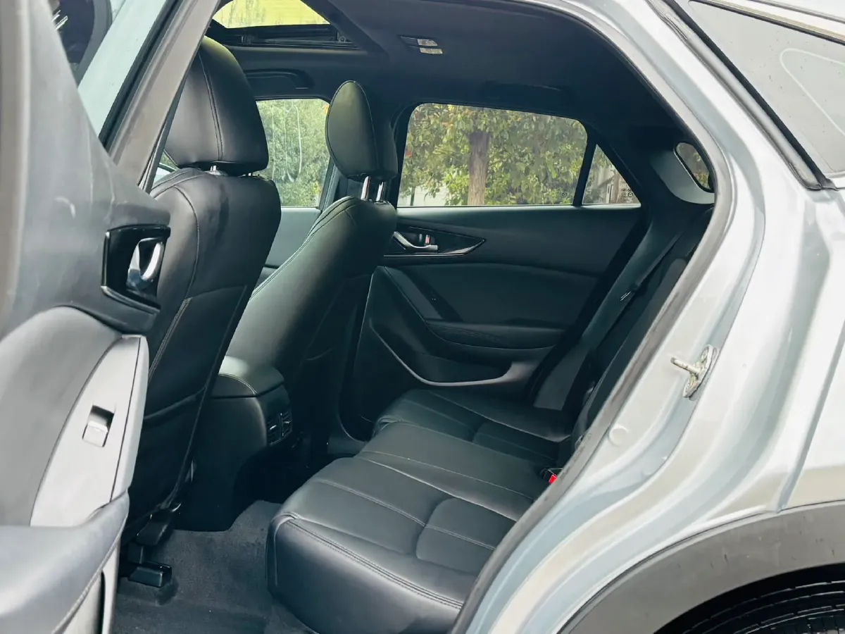 2021 Mazda CX-4 2.0L 158HP L4 6AT,autocango,china used car exporter,china ev exporter,chinese used car exporter,chinese used ev exporter