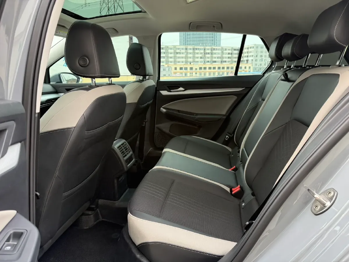 2021 Volkswagen Golf 1.4T 150HP L4 7DCT,autocango,china used car exporter,china ev exporter,chinese used car exporter,chinese used ev exporter