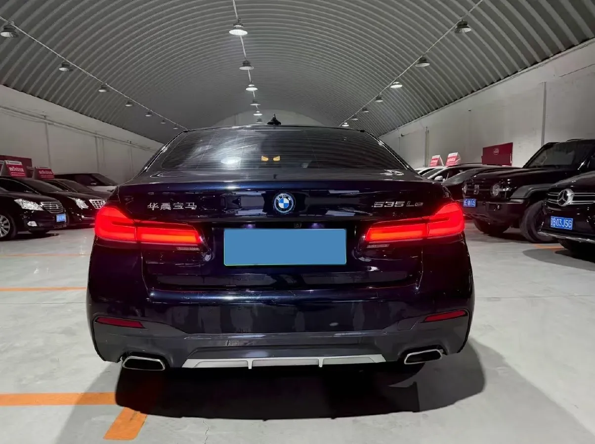 2021 BMW 5 Series 2.0T 184HP L4 8AT PHEV 17.7KWH,autocango,china used car exporter,china ev exporter,chinese used car exporter,chinese used ev exporter