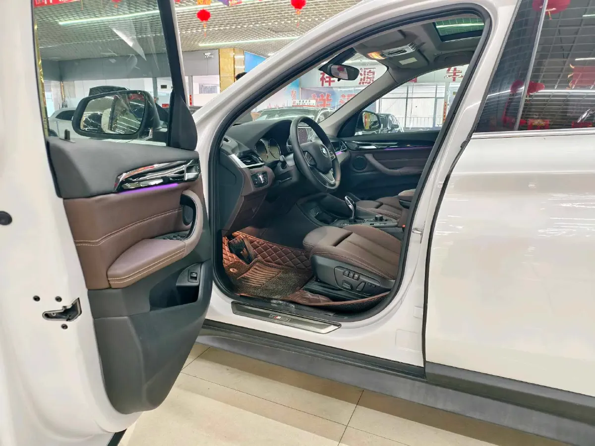 2020 BMW X1 1.5T 140HP L3 7DCT,autocango,china used car exporter,china ev exporter,chinese used car exporter,chinese used ev exporter