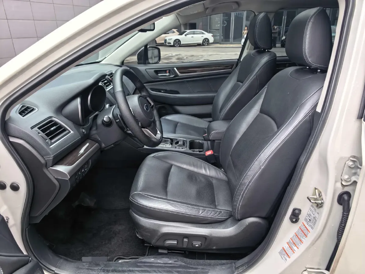 2020 Subaru Outback 2.5L 175HP H4 CVT,autocango,china used car exporter,china ev exporter,chinese used car exporter,chinese used ev exporter