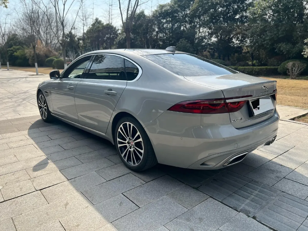 2024 Jaguar XFL 2.0T 250HP L4 8AT,autocango,china used car exporter,china ev exporter,chinese used car exporter,chinese used ev exporter