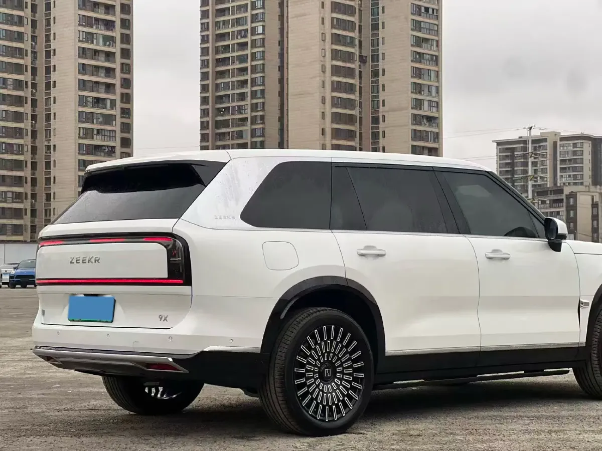 2025 Zeekr 9X 2.0T 279HP L4 1DHT PHEV,autocango,china used car exporter,china ev exporter,chinese used car exporter,chinese used ev exporter