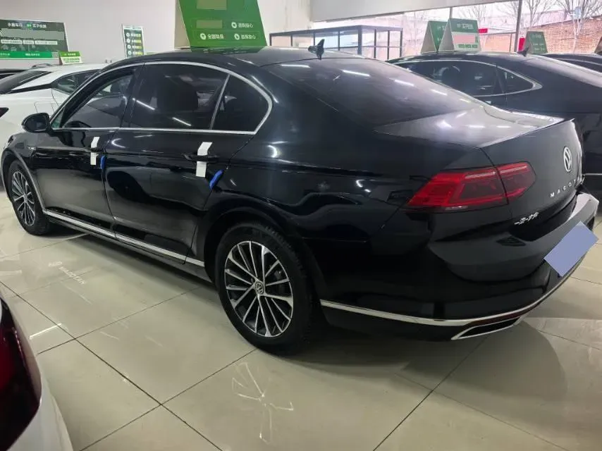 2020 Volkswagen Magotan 2.0T 186HP L4 7DCT,autocango,china used car exporter,china ev exporter,chinese used car exporter,chinese used ev exporter