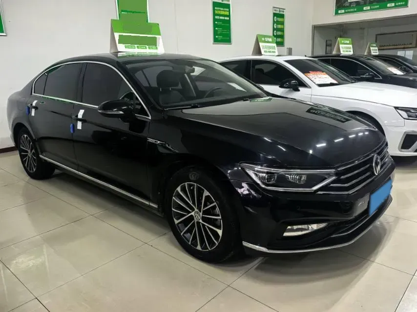 2020 Volkswagen Magotan 2.0T 186HP L4 7DCT,autocango,china used car exporter,china ev exporter,chinese used car exporter,chinese used ev exporter