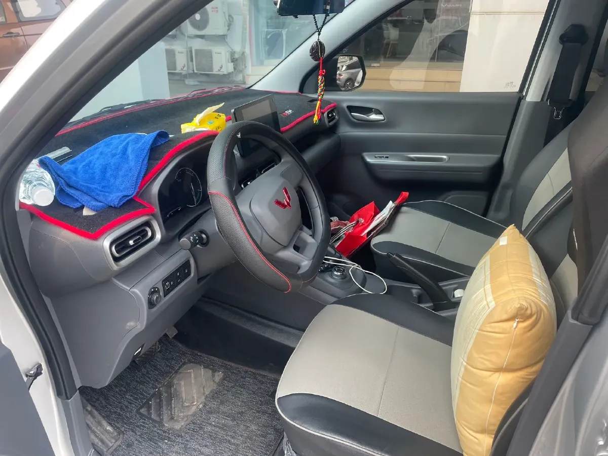 2025 WuLing HongGuang New Energy REEV 99HP REEV,autocango,china used car exporter,china ev exporter,chinese used car exporter,chinese used ev exporter