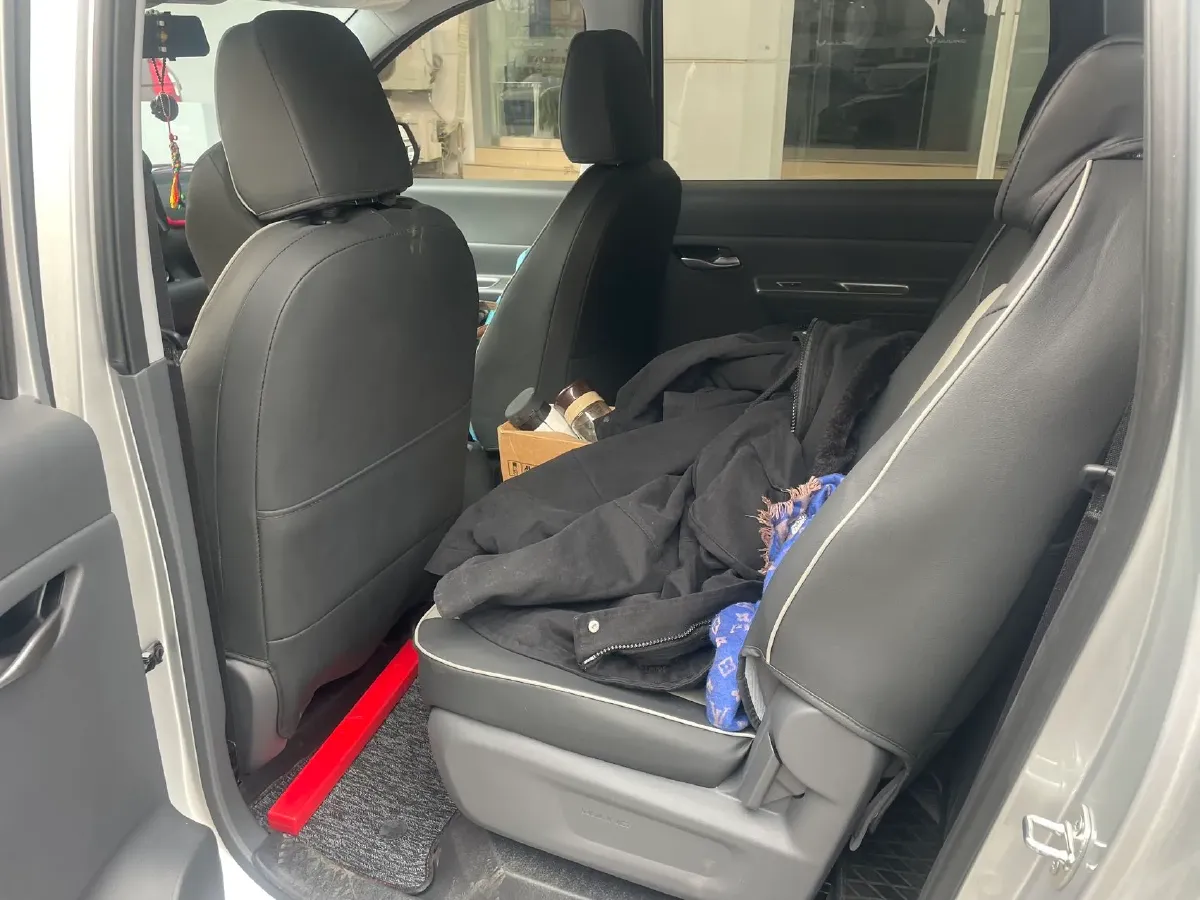 2025 WuLing HongGuang New Energy REEV 99HP REEV,autocango,china used car exporter,china ev exporter,chinese used car exporter,chinese used ev exporter