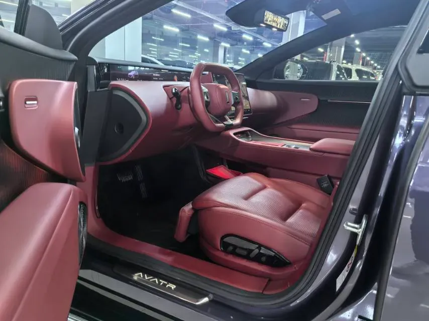 2025 Avatr 12 1.5T 156HP L4 REEV,autocango,china used car exporter,china ev exporter,chinese used car exporter,chinese used ev exporter