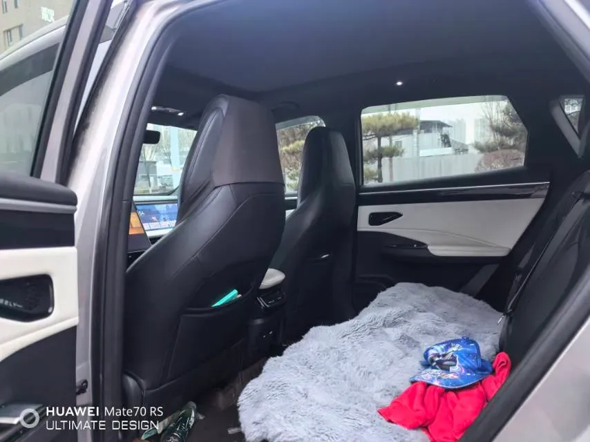 2024 Geely Galaxy L7 1.5T 163HP L4 3DHT PHEV 18.7KWH,autocango,china used car exporter,china ev exporter,chinese used car exporter,chinese used ev exporter