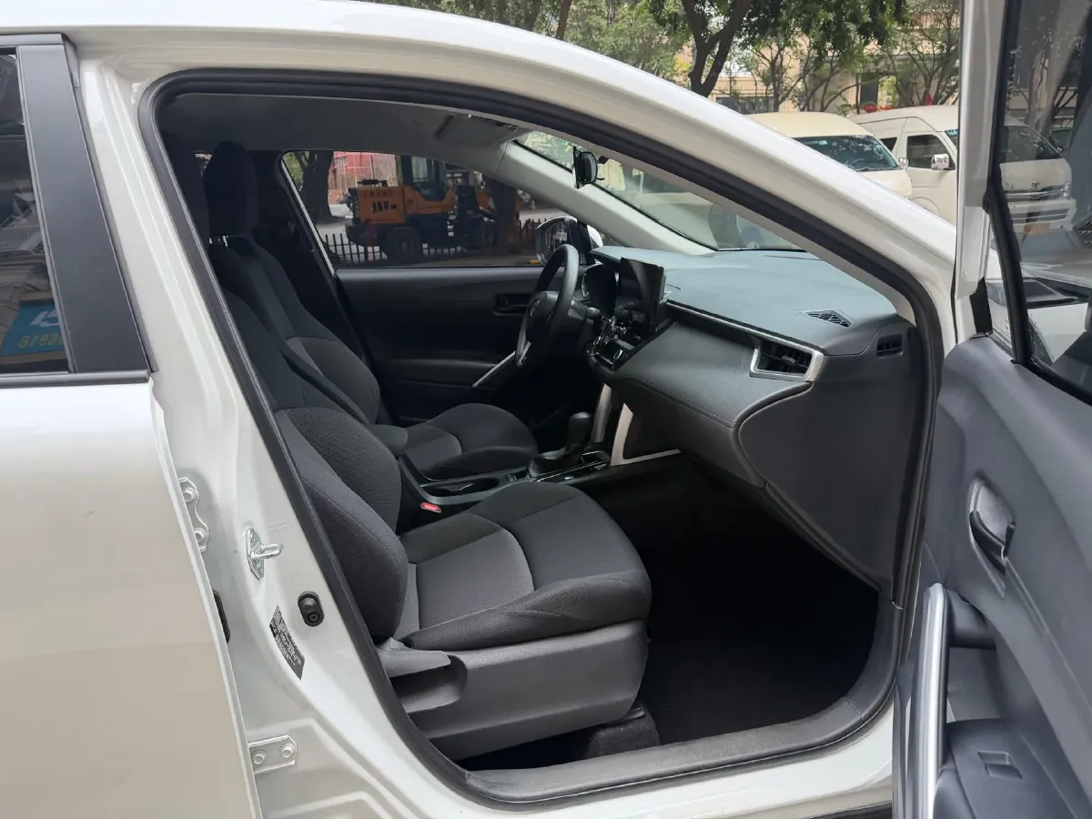 2024 Toyota Frontlander 2.0L 171HP L4 CVT,autocango,china used car exporter,china ev exporter,chinese used car exporter,chinese used ev exporter