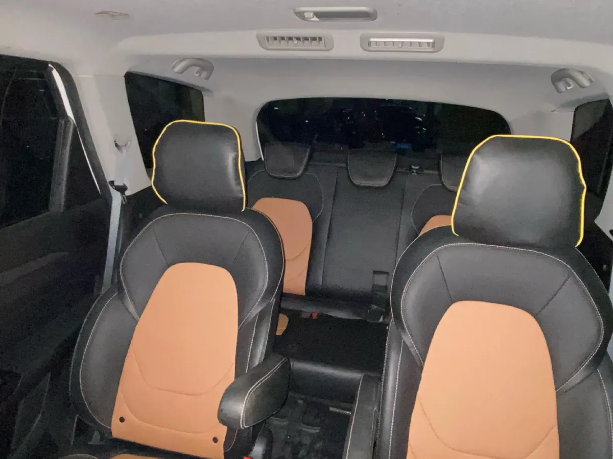 2019 WuLing HongGuang S3 1.5L 99HP L4 6MT,autocango,china used car exporter,china ev exporter,chinese used car exporter,chinese used ev exporter