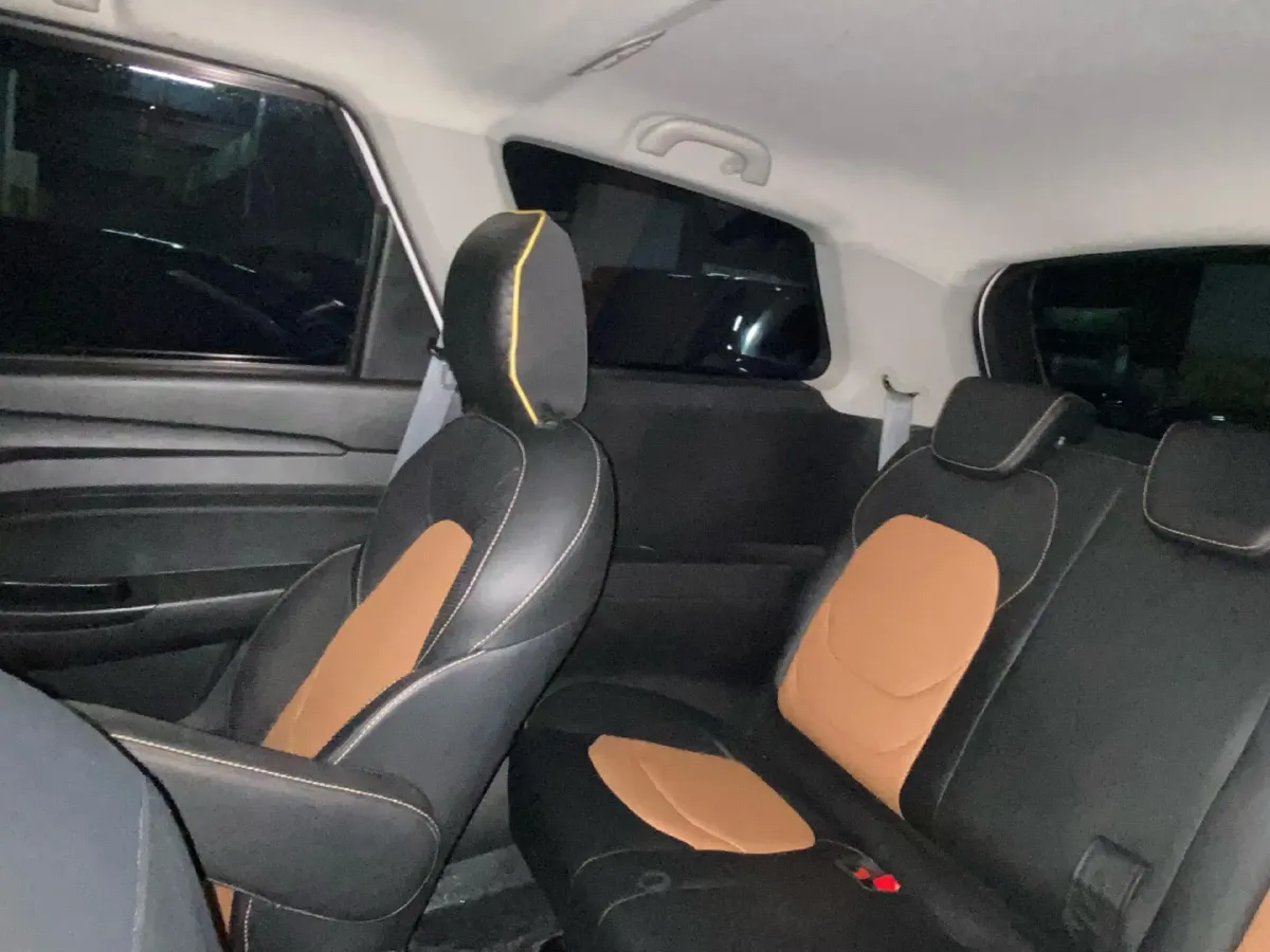 2019 WuLing HongGuang S3 1.5L 99HP L4 6MT,autocango,china used car exporter,china ev exporter,chinese used car exporter,chinese used ev exporter