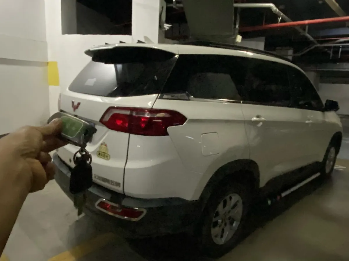 2019 WuLing HongGuang S3 1.5L 99HP L4 6MT,autocango,china used car exporter,china ev exporter,chinese used car exporter,chinese used ev exporter