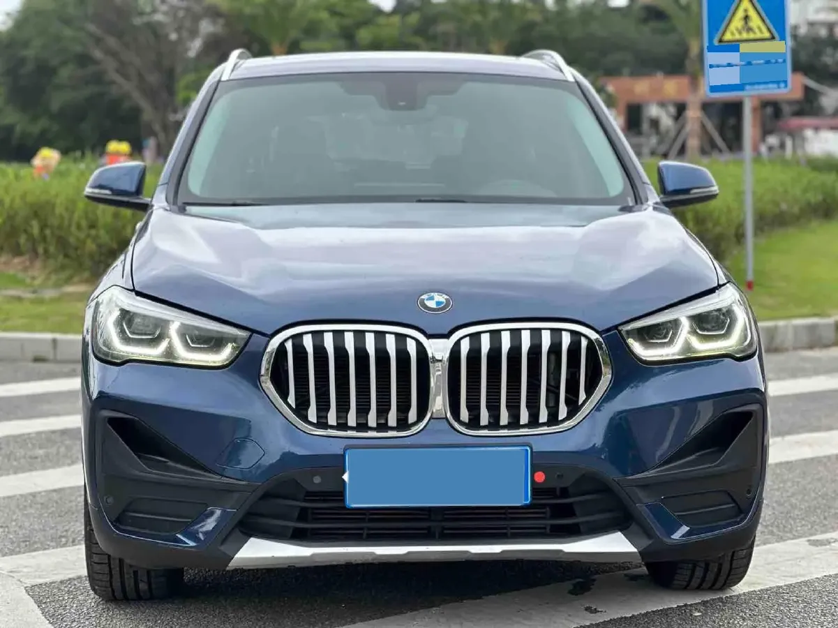 2021 BMW X1 2.0T 192HP L4 7DCT,autocango,china used car exporter,china ev exporter,chinese used car exporter,chinese used ev exporter