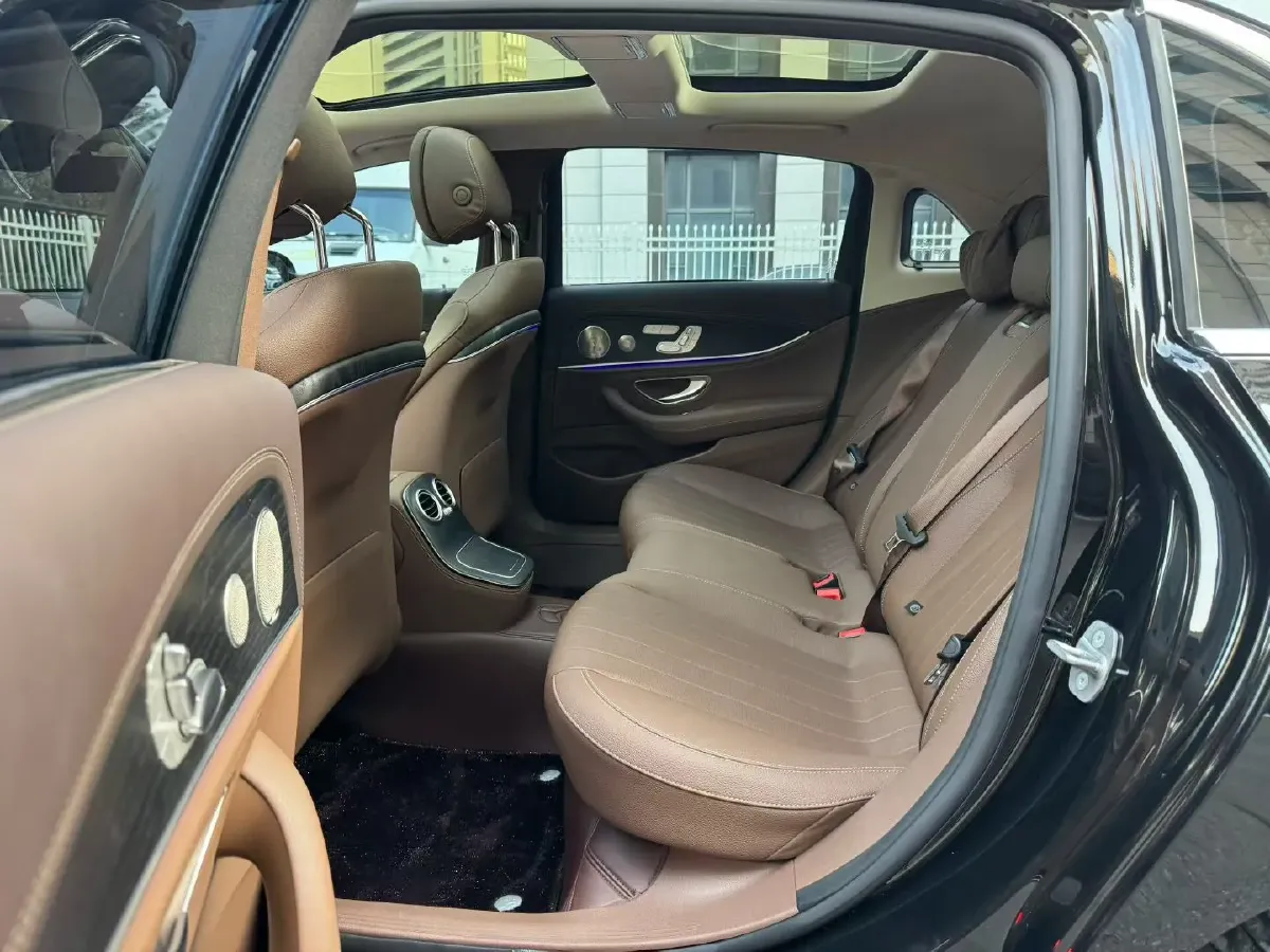 2022 Mercedes-Benz E Class 2.0T 258HP L4 9AT,autocango,china used car exporter,china ev exporter,chinese used car exporter,chinese used ev exporter