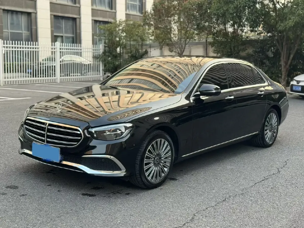 2022 Mercedes-Benz E Class 2.0T 258HP L4 9AT,autocango,china used car exporter,china ev exporter,chinese used car exporter,chinese used ev exporter