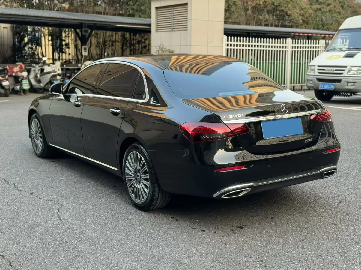 2022 Mercedes-Benz E Class 2.0T 258HP L4 9AT,autocango,china used car exporter,china ev exporter,chinese used car exporter,chinese used ev exporter