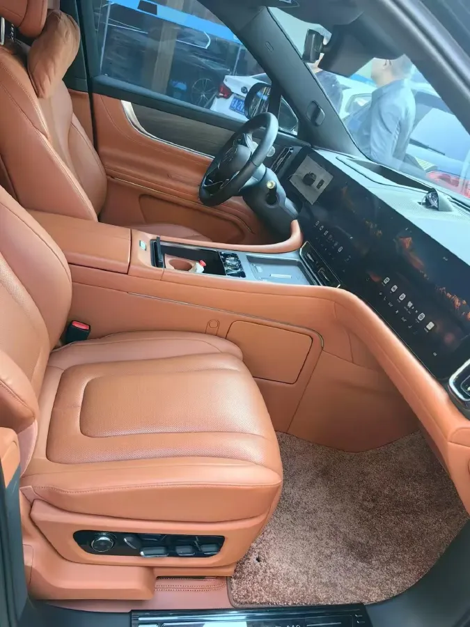 2024 AITO AITO M9 1.5T 152HP L4 REEV 42KWH,autocango,china used car exporter,china ev exporter,chinese used car exporter,chinese used ev exporter