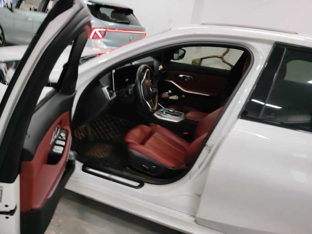 2024 BMW 3 Series 2.0T 184HP L4 8AT,autocango,china used car exporter,china ev exporter,chinese used car exporter,chinese used ev exporter