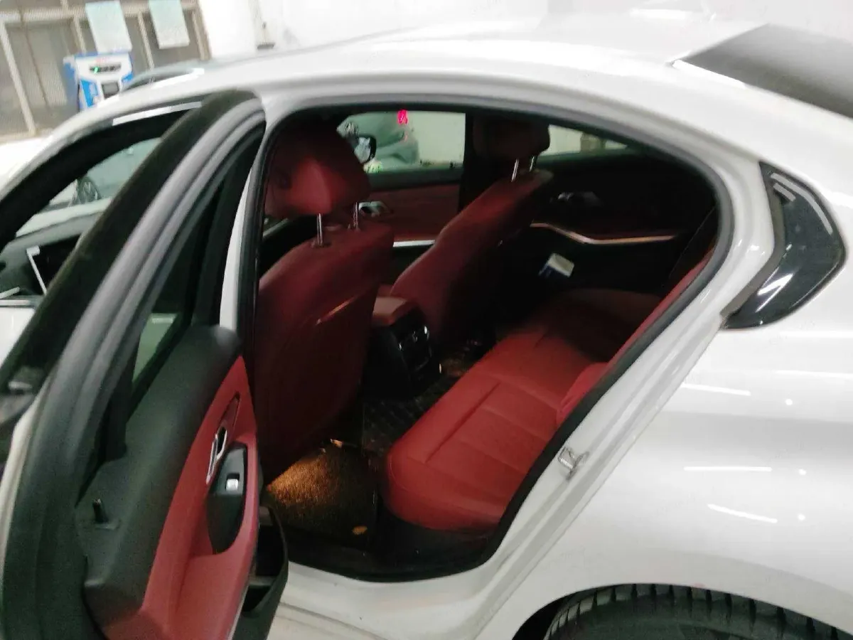 2024 BMW 3 Series 2.0T 184HP L4 8AT,autocango,china used car exporter,china ev exporter,chinese used car exporter,chinese used ev exporter