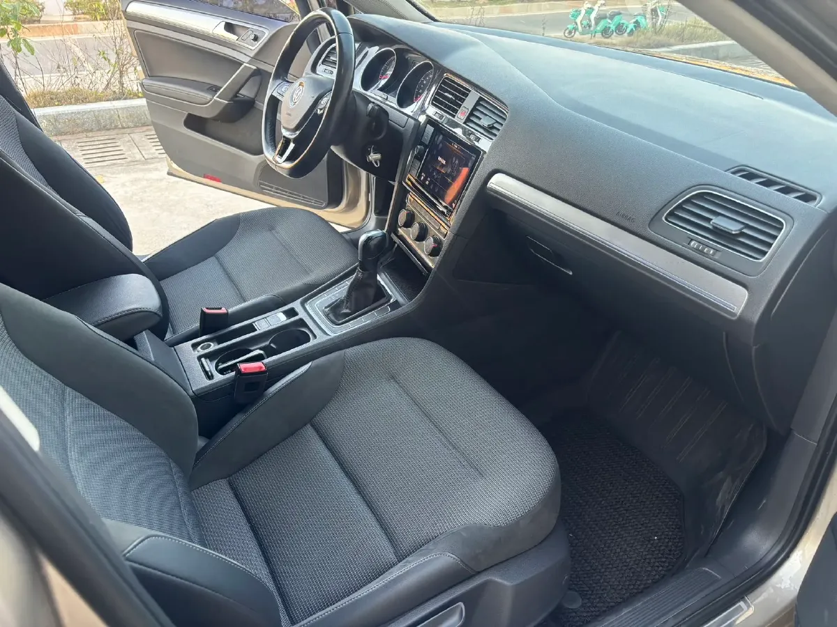 2019 Brilliance Auto V7 1.8T 231HP L4 7DCT,autocango,china used car exporter,china ev exporter,chinese used car exporter,chinese used ev exporter