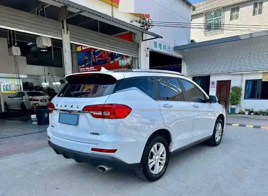 2019 Haval M6 1.5T 150HP L4 6MT,autocango,china used car exporter,china ev exporter,chinese used car exporter,chinese used ev exporter