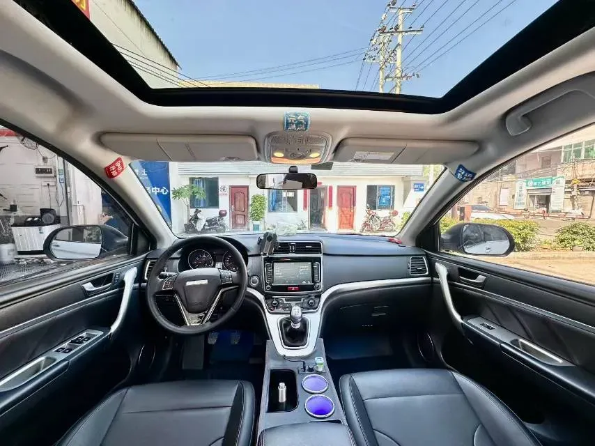 2019 Haval M6 1.5T 150HP L4 6MT,autocango,china used car exporter,china ev exporter,chinese used car exporter,chinese used ev exporter