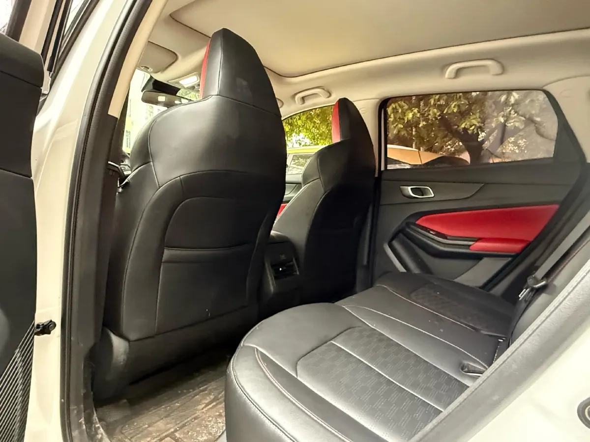 2022 ChangAn Oshan X7 Plus 1.5T 188HP L4 7DCT,autocango,china used car exporter,china ev exporter,chinese used car exporter,chinese used ev exporter