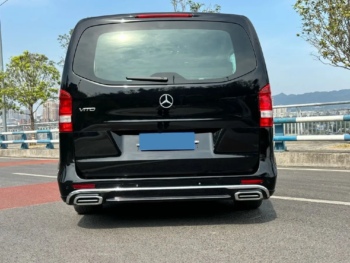 2021 Mercedes-Benz Vito 2.0T 211HP L4 9AT,autocango,china used car exporter,china ev exporter,chinese used car exporter,chinese used ev exporter