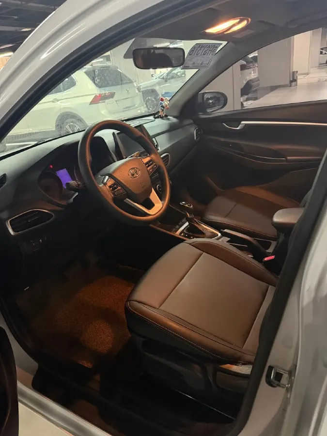 2017 Hyundai Celesta 1.6L 123HP L4 6AT,autocango,china used car exporter,china ev exporter,chinese used car exporter,chinese used ev exporter