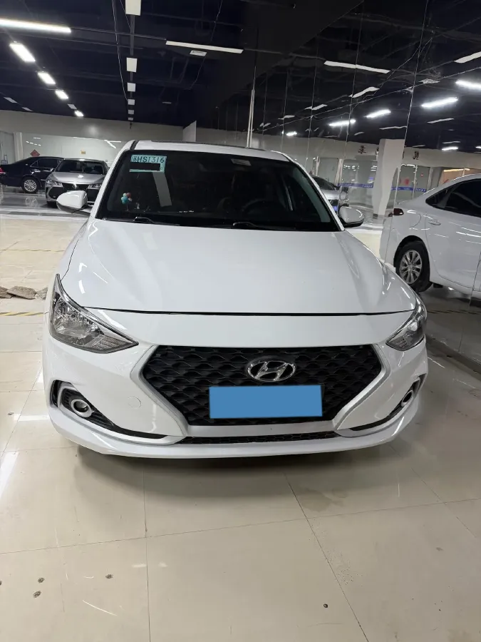 2017 Hyundai Celesta 1.6L 123HP L4 6AT,autocango,china used car exporter,china ev exporter,chinese used car exporter,chinese used ev exporter