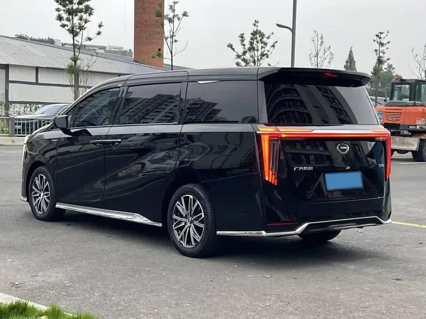 2024 GAC Trumpchi M8 2.0T 252HP L4 8AT,autocango,china used car exporter,china ev exporter,chinese used car exporter,chinese used ev exporter