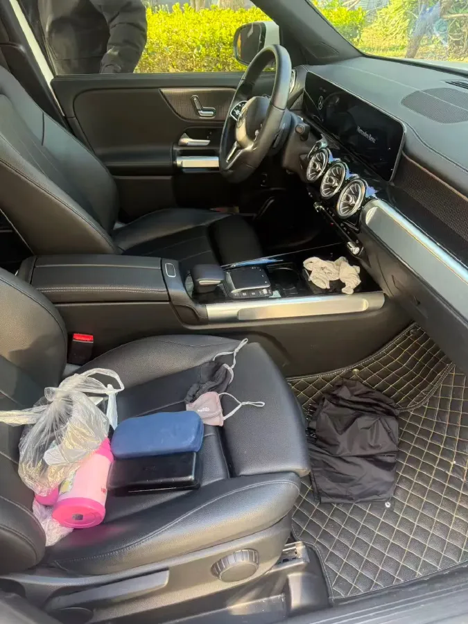 2020 Mercedes-Benz GLB Class 1.3T 163HP L4 7DCT,autocango,china used car exporter,china ev exporter,chinese used car exporter,chinese used ev exporter