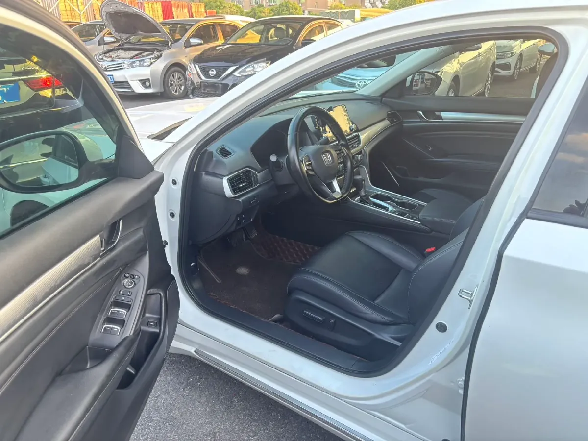 2018 Honda Accord 1.5T 194HP L4 CVT,autocango,china used car exporter,china ev exporter,chinese used car exporter,chinese used ev exporter